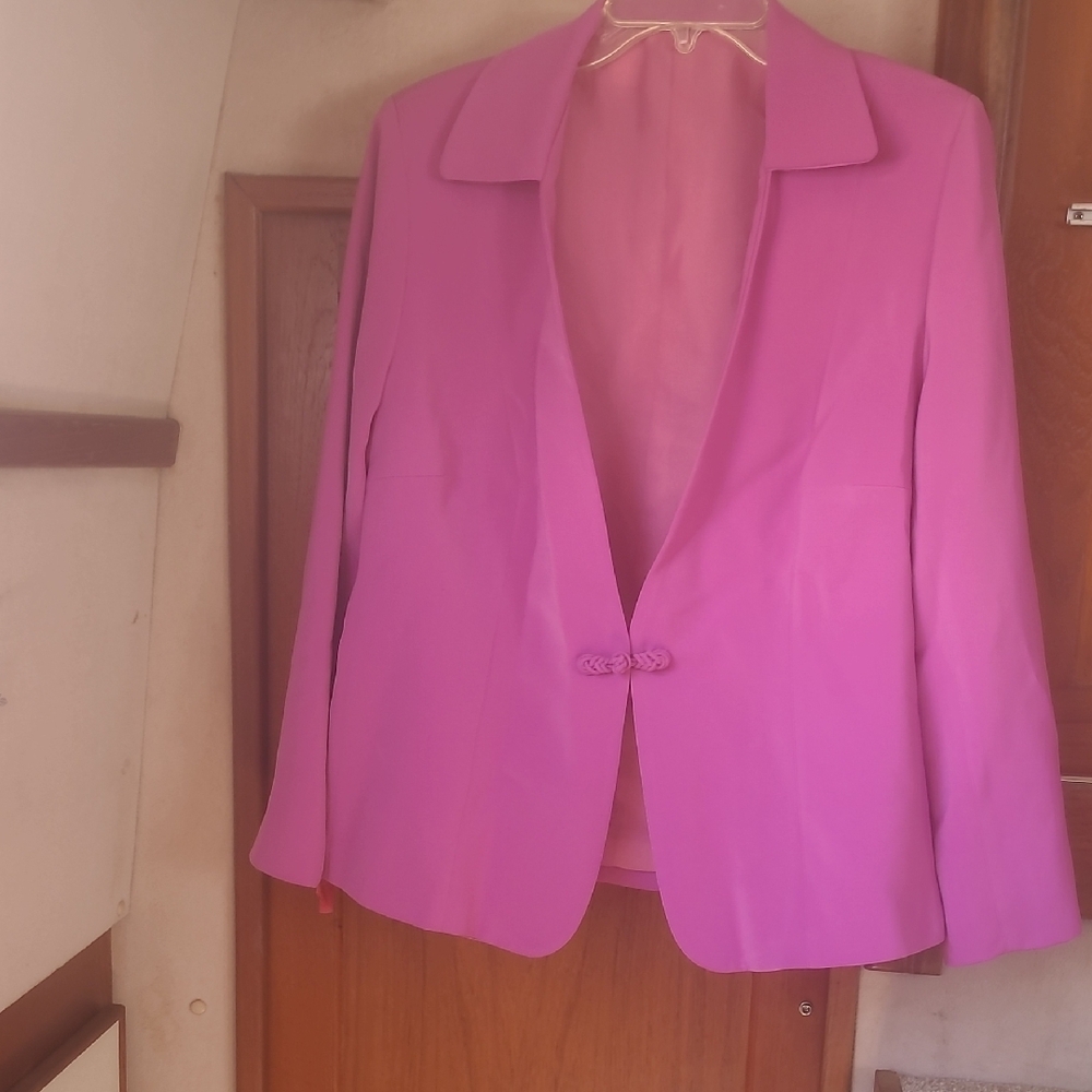 Vibrant Pink Blazer with Notched Lapel and Modern Silhouette
